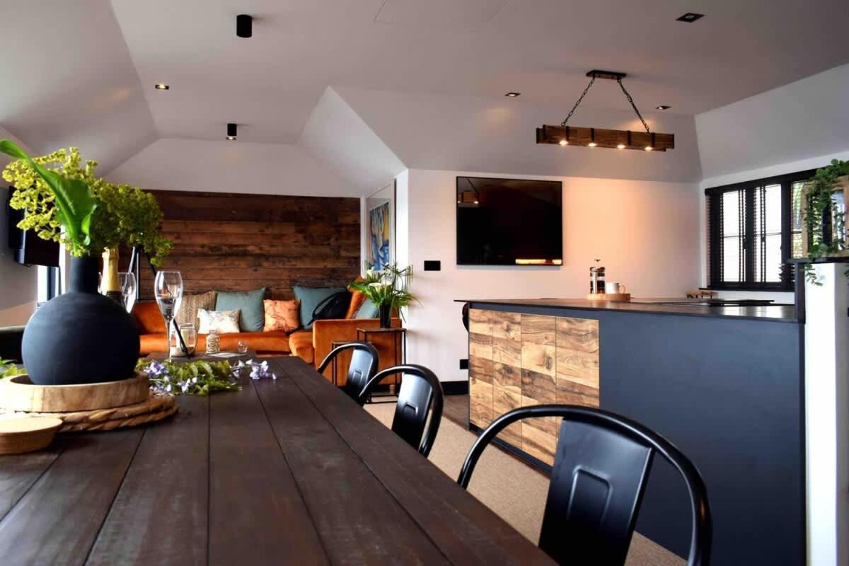 Stunning Waterfront Apartment With Spectacular Views & Parking At 'Captains Loft' Falmouth Exterior foto