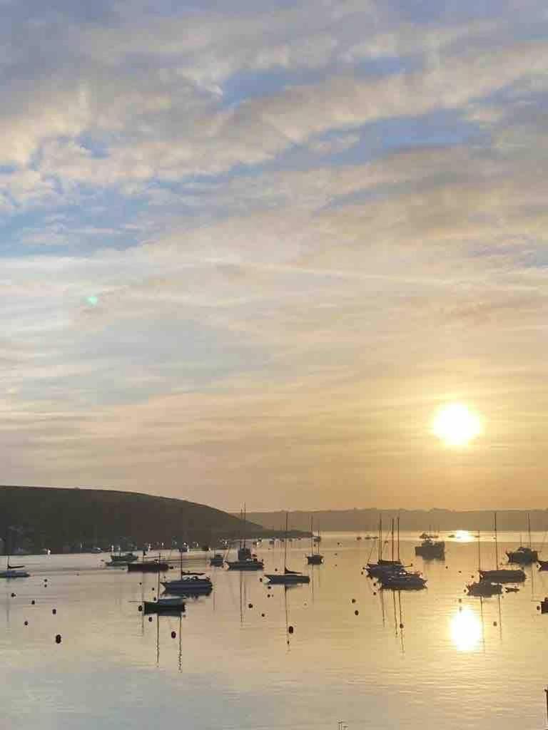 Stunning Waterfront Apartment With Spectacular Views & Parking At 'Captains Loft' Falmouth Exterior foto