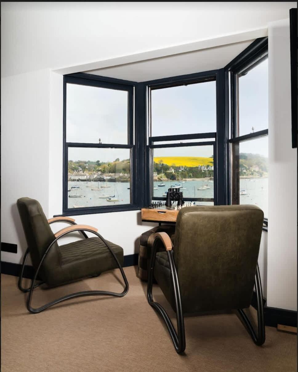Stunning Waterfront Apartment With Spectacular Views & Parking At 'Captains Loft' Falmouth Exterior foto